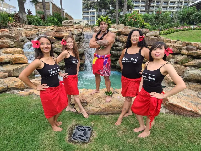 Malia’s Hula Hut