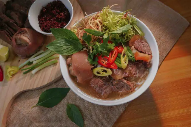Dong Phuong Restaurant