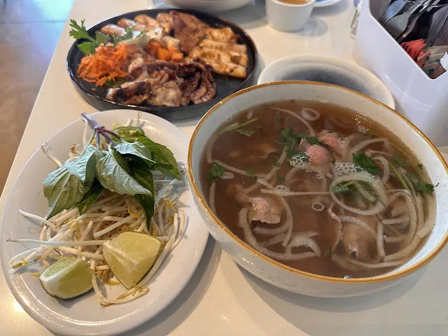 Bites & Basil
