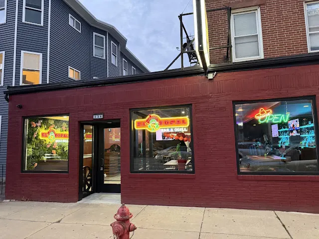 El Nopal Bar & Grill