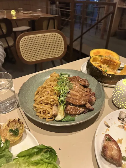 Cô Lạc