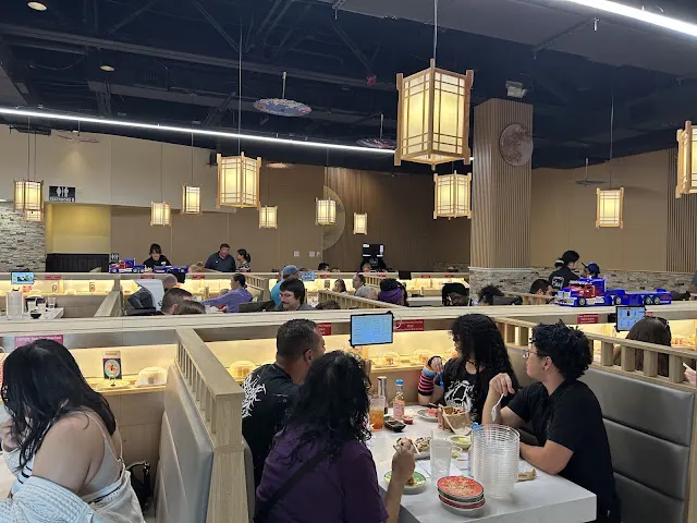 Kawa Revolving Sushi