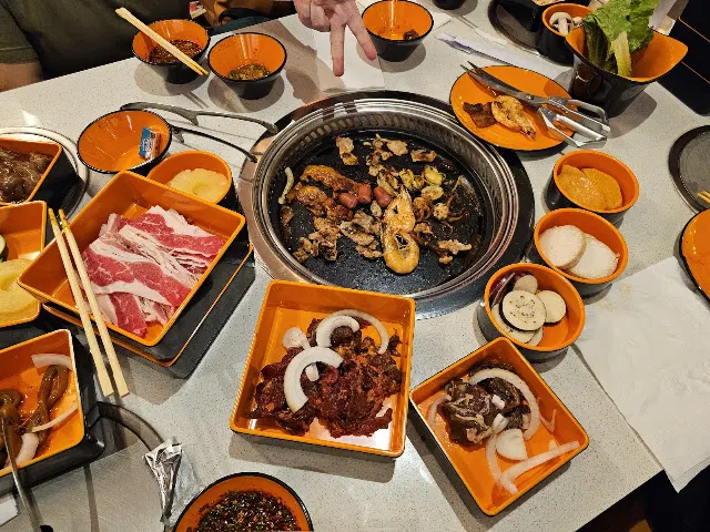 One Pot - Hot Pot & BBQ