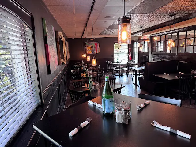 Mish Mosh Eclectic Eatery & Spirits